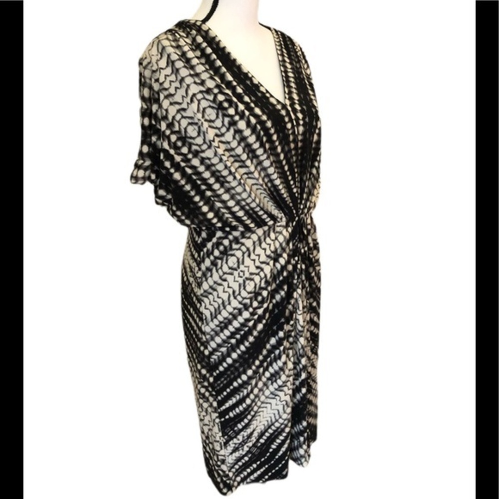 Chico’s Black and White Dress Size 1